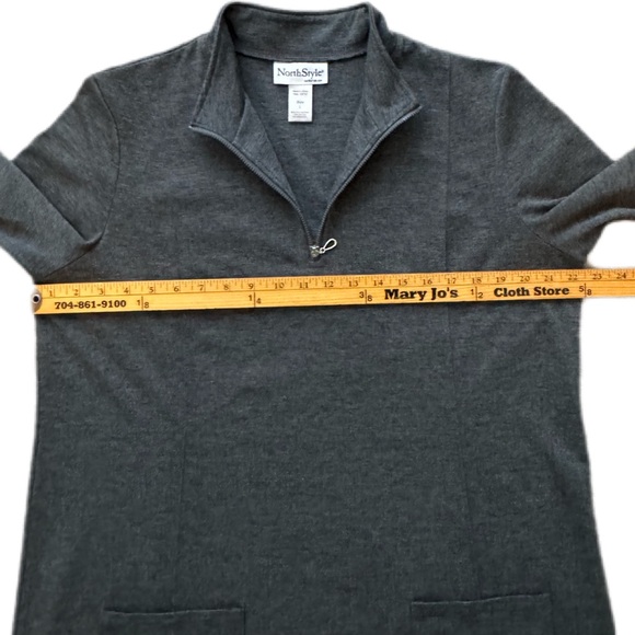 NorthStyle tunic, Size L gray heathered 3/4 sleeves zipper pocket stretch VGUC - Picture 8 of 13